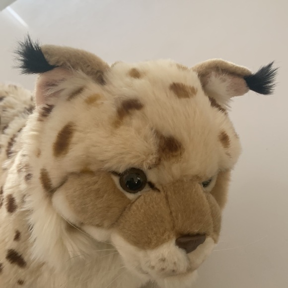 Tiger stuffed animal. New from pet free and smoke free home. - Picture 2 of 4